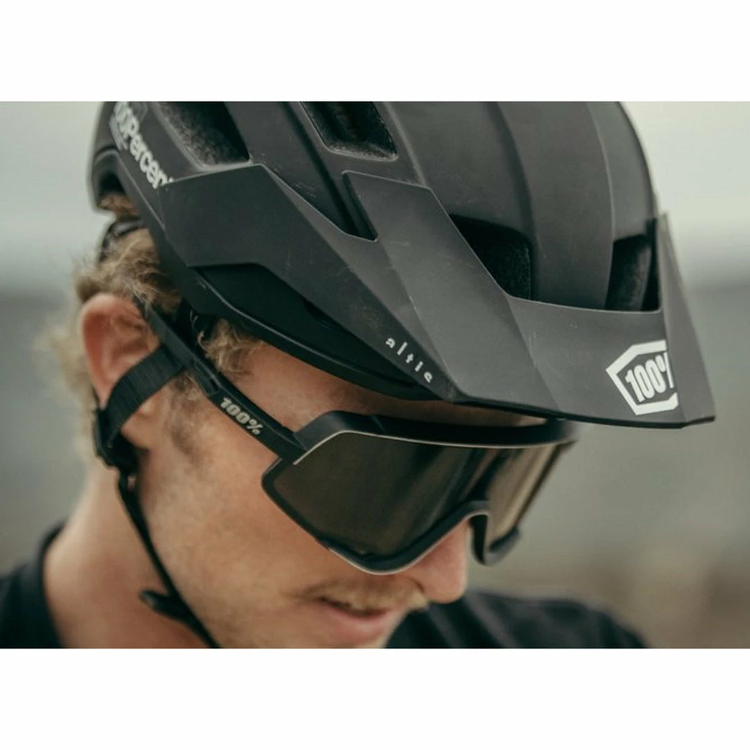 100% Altis Mountain Bike Helmet Black Helmets 4 100% Altis Mountain Bike Helmet Black Helmets