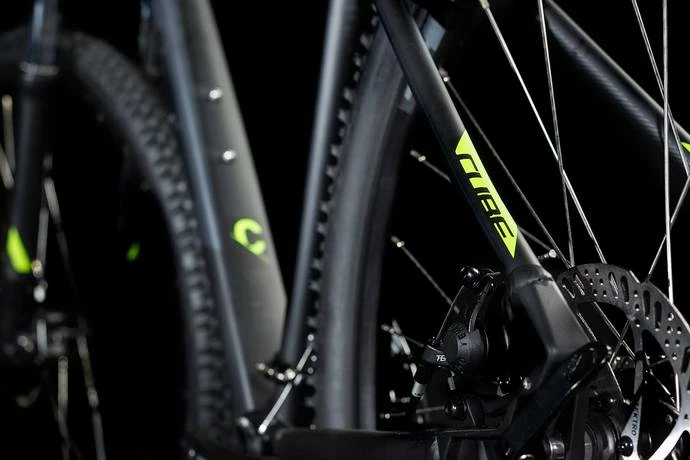 Cube Aim 29 Hardtail Mountain Bike Black N Green XXL/23" (2018) Bikes 4 Cube Aim 29 Hardtail Mountain Bike Black N Green XXL/23" (2018) Bikes