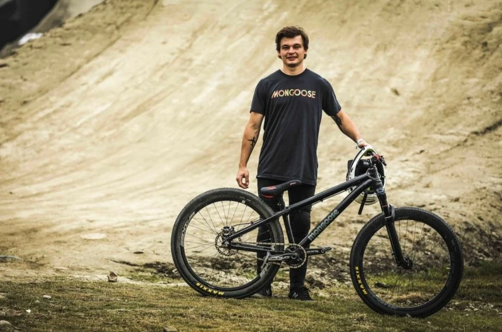 Mongoose Fireball Dirt Jump Bike Black (2021) Bikes 2 Mongoose Fireball Dirt Jump Bike Black (2021) Bikes