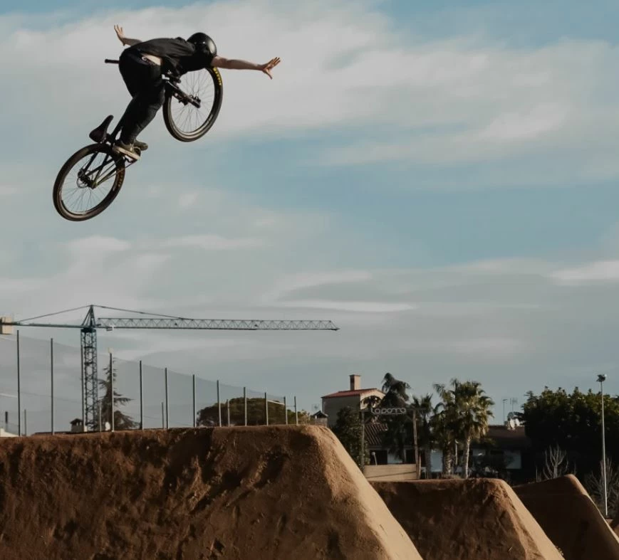 Mongoose Fireball Dirt Jump Bike Black (2021) Bikes 4 Mongoose Fireball Dirt Jump Bike Black (2021) Bikes