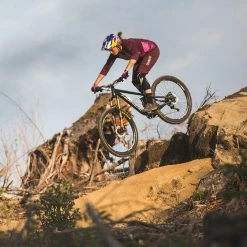 Norco Fluid FS 3 Full-Suspension Trail Bike Black/Charcoal (2021) 11 Norco Fluid FS 3 Full-Suspension Trail Bike Black/Charcoal (2021)