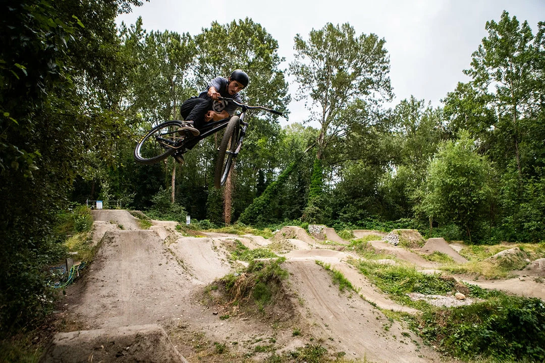 Norco Rampage Team Dirt/Street Jump Bike Charcoal/Black (2021) 2 Norco Rampage Team Dirt/Street Jump Bike Charcoal/Black (2021)