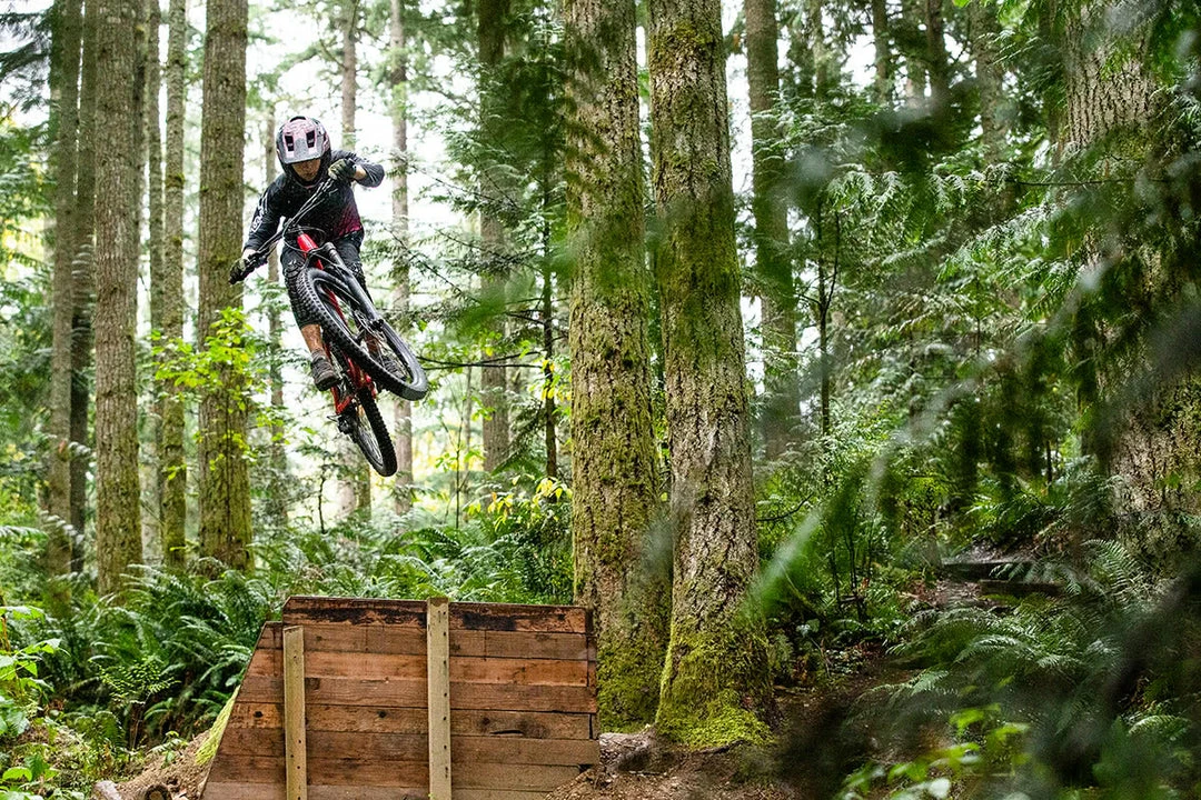 Bikes Norco Sight A Youth 27.5” All-Mountain Bike Red 2 Bikes Norco Sight A Youth 27.5” All-Mountain Bike Red