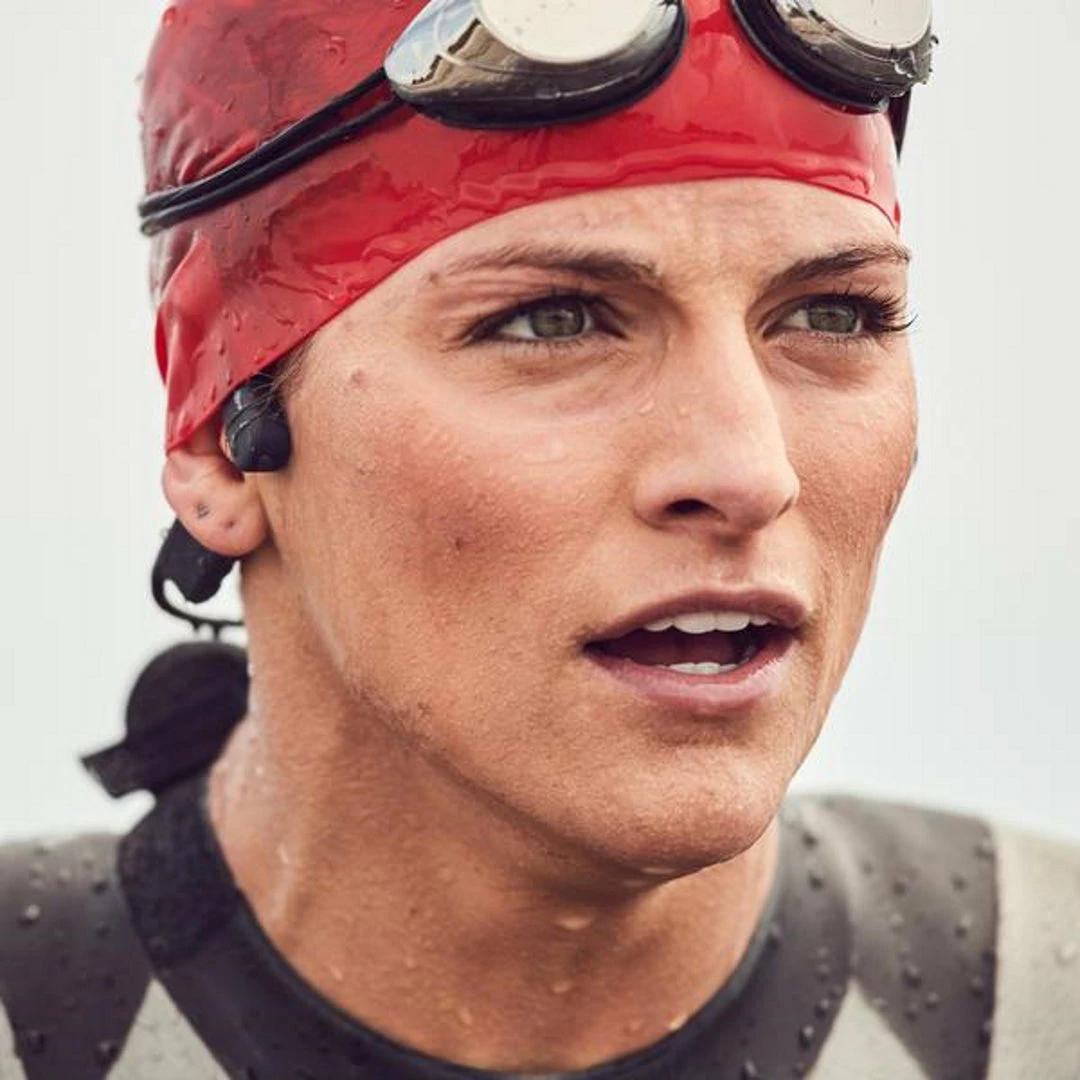 Aftershokz XTRAINERZ MP3 Wireless Swimming Headphones Sapphire Blue 2 Aftershokz XTRAINERZ MP3 Wireless Swimming Headphones Sapphire Blue