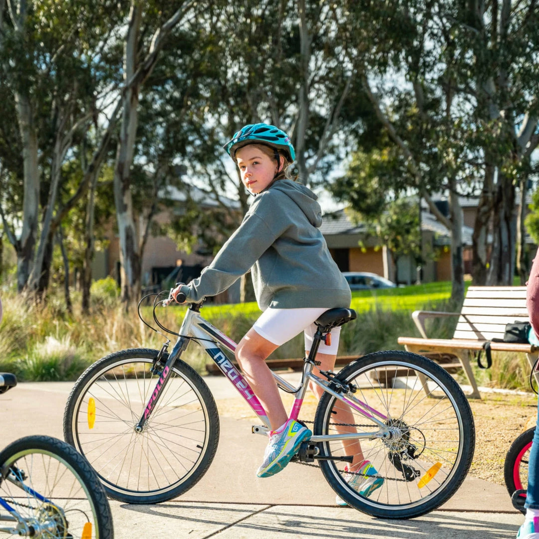 Apollo Neo 24" Kids Bike 7-Speed Brushed Alloy/Charcoal/Lavender Bikes 3 Apollo Neo 24" Kids Bike 7-Speed Brushed Alloy/Charcoal/Lavender Bikes