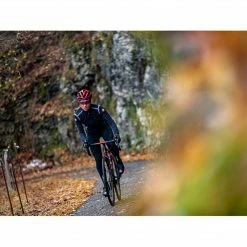 Castelli Perefetto Ros Women’s Long Sleeve Jacket Brilliant Pink 9 Castelli Perefetto Ros Women’s Long Sleeve Jacket Brilliant Pink