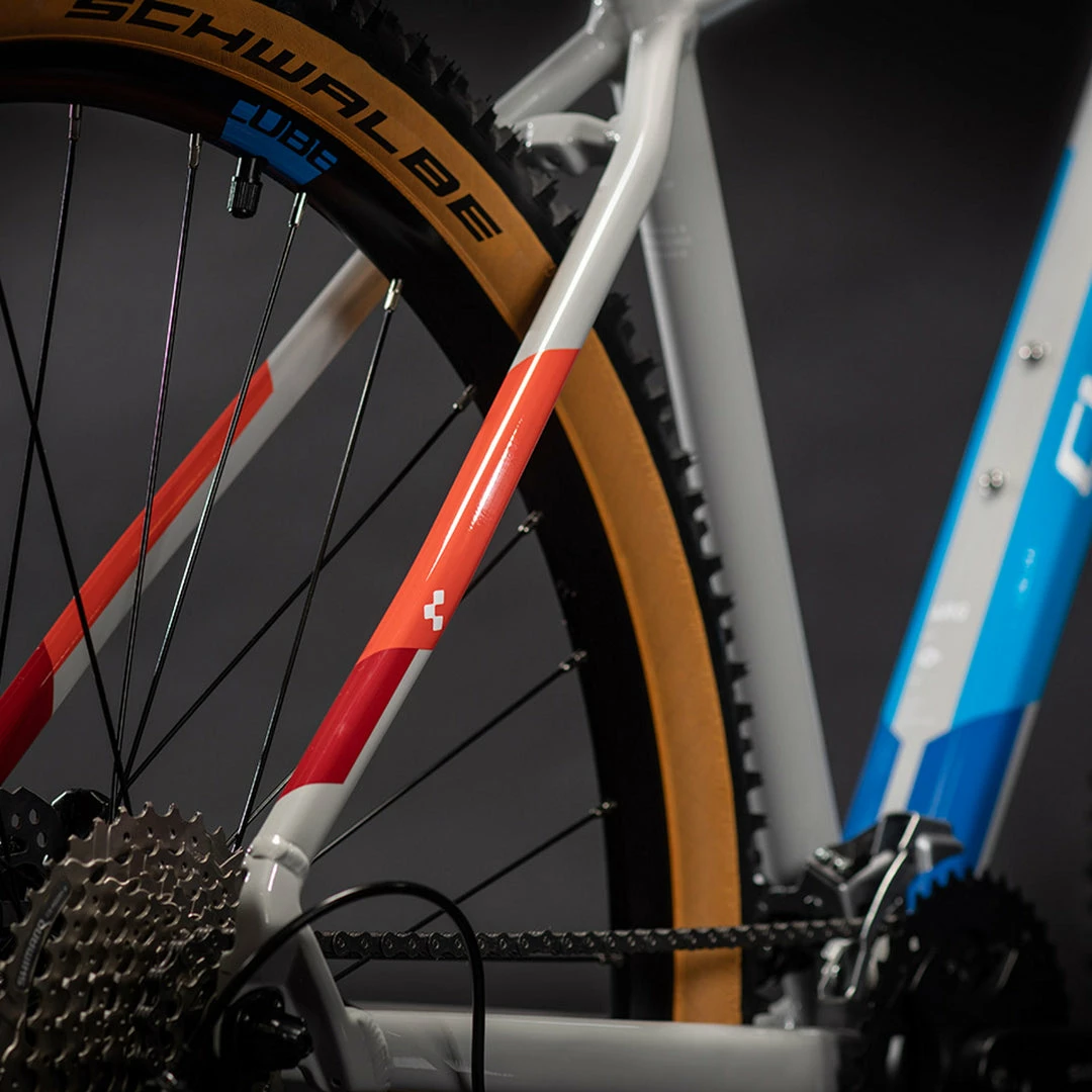 Cube Aim SL Hardtail Mountain Bike Grey 'n' Blue 'n' Red (2021) 6 Cube Aim SL Hardtail Mountain Bike Grey 'n' Blue 'n' Red (2021)