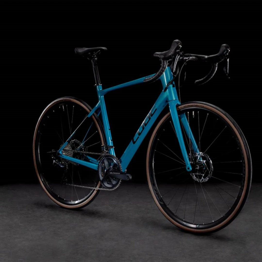 Cube Attain GTC SL Road Race Bike Teal Metal 'n' Carbon (2022) 3 Cube Attain GTC SL Road Race Bike Teal Metal 'n' Carbon (2022)