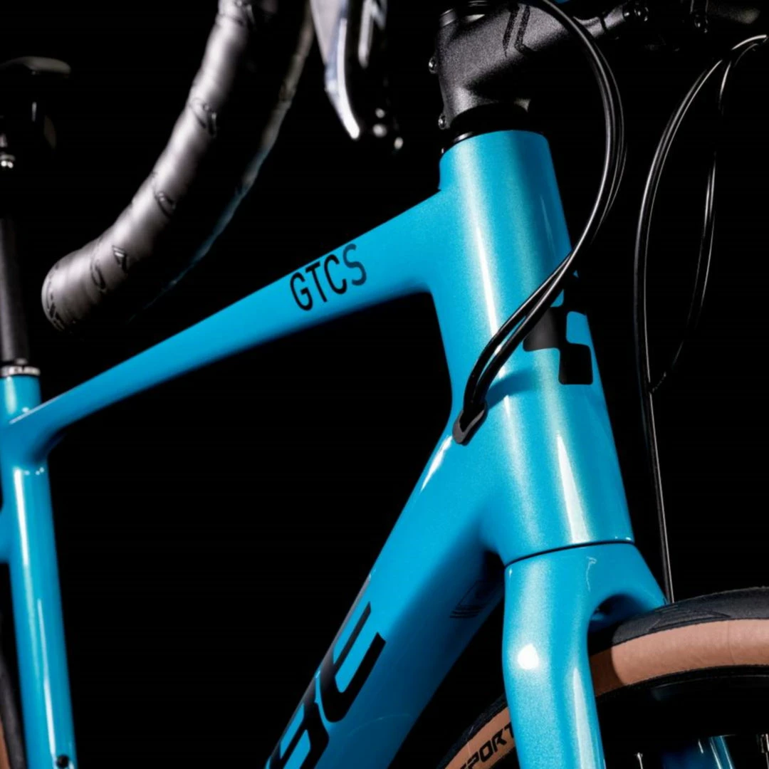 Cube Attain GTC SL Road Race Bike Teal Metal 'n' Carbon (2022) 7 Cube Attain GTC SL Road Race Bike Teal Metal 'n' Carbon (2022)