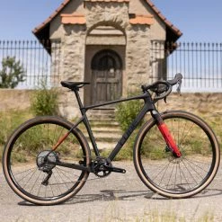 Cube Nuroad C:62 Pro Gravel Bike Carbon 'n' Red (2022)