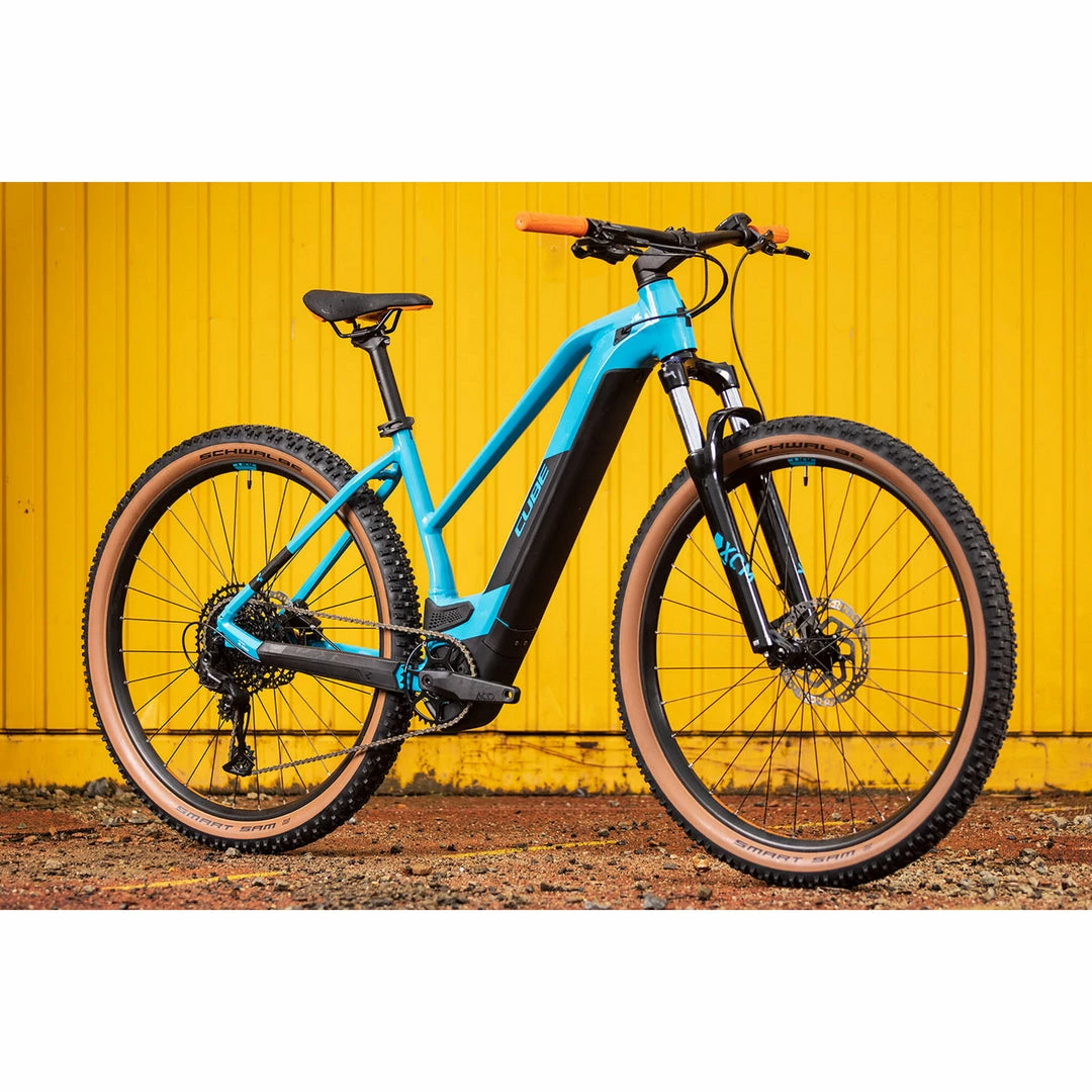 Bikes Cube Reaction Hybrid Pro Electric Bike 625wh Battery Trapeze Petrol 'n' Orange (2021) 3 Bikes Cube Reaction Hybrid Pro Electric Bike 625wh Battery Trapeze Petrol 'n' Orange (2021)