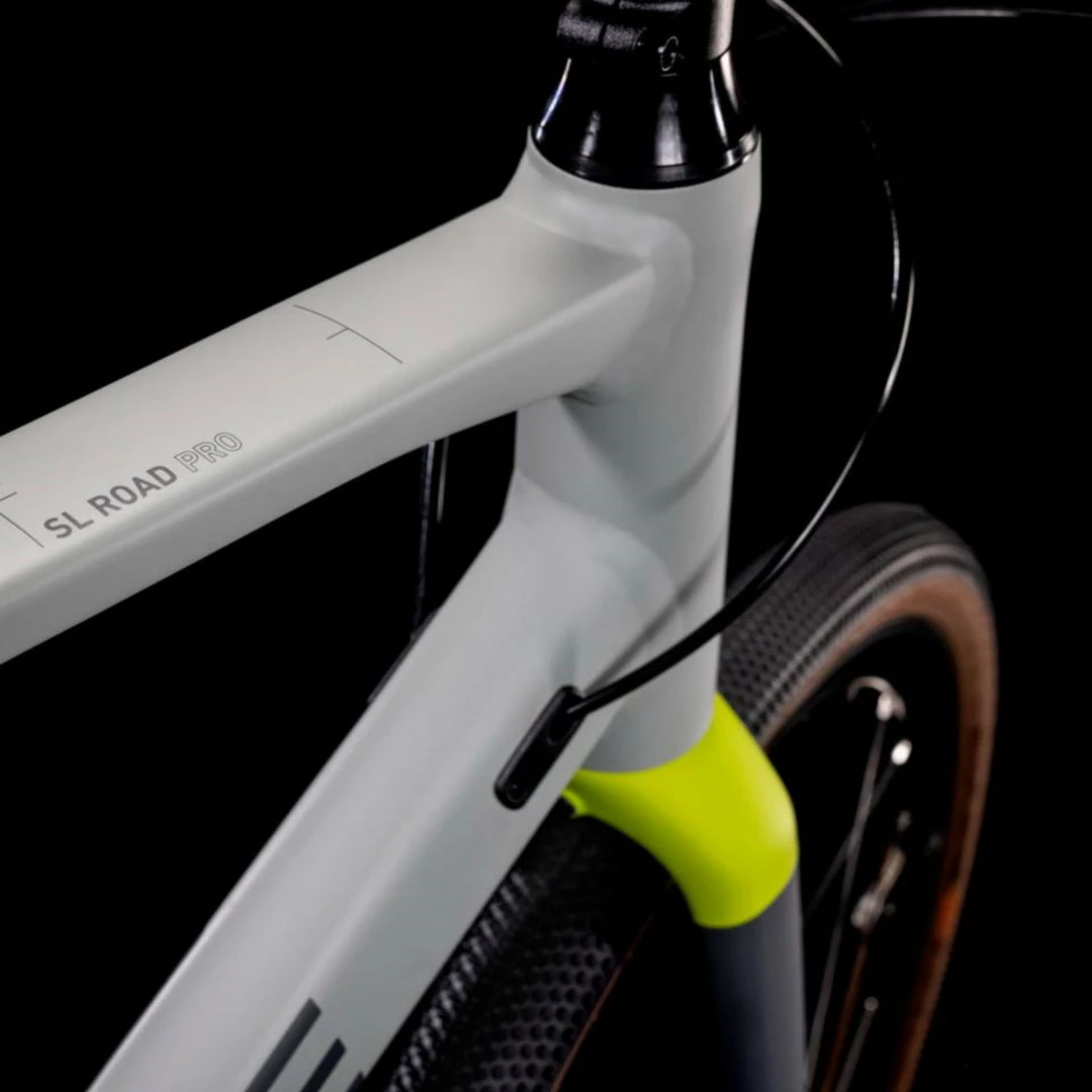 Cube SL Road Pro Commuter/Trekking Bike Lunar 'n' Green (2022) 3 Cube SL Road Pro Commuter/Trekking Bike Lunar 'n' Green (2022)