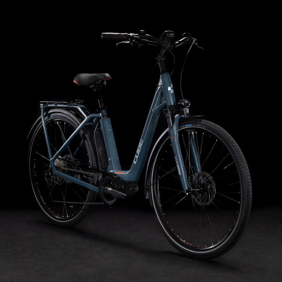 Bikes Cube Town Sport Hybrid Pro Easy Entry Electric Bike 500wh Battery Blue 'n' Red (2021) 2 Bikes Cube Town Sport Hybrid Pro Easy Entry Electric Bike 500wh Battery Blue 'n' Red (2021)