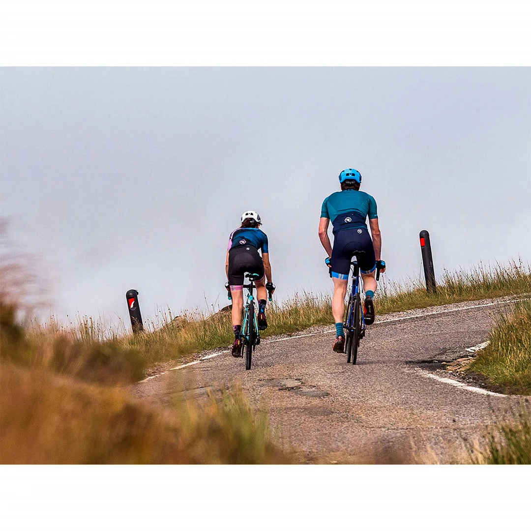 Endura Coolmax Race Sock Triple Pack Black Apparel 2 Endura Coolmax Race Sock Triple Pack Black Apparel