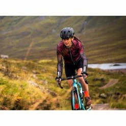 Endura Women's FS260-Pro Adrenaline Race Cape II White Apparel 13 Endura Women's FS260-Pro Adrenaline Race Cape II White Apparel