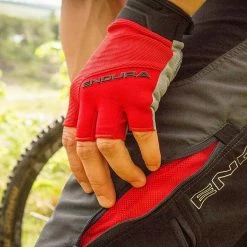 Endura Hummvee Plus Mitt II Red Apparel