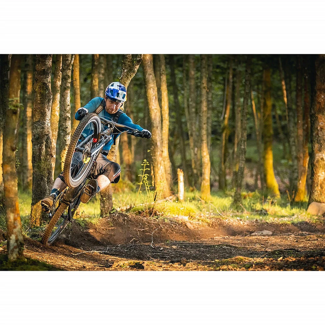 Apparel Endura MT500 Lite Knee Pads Black 4 Apparel Endura MT500 Lite Knee Pads Black