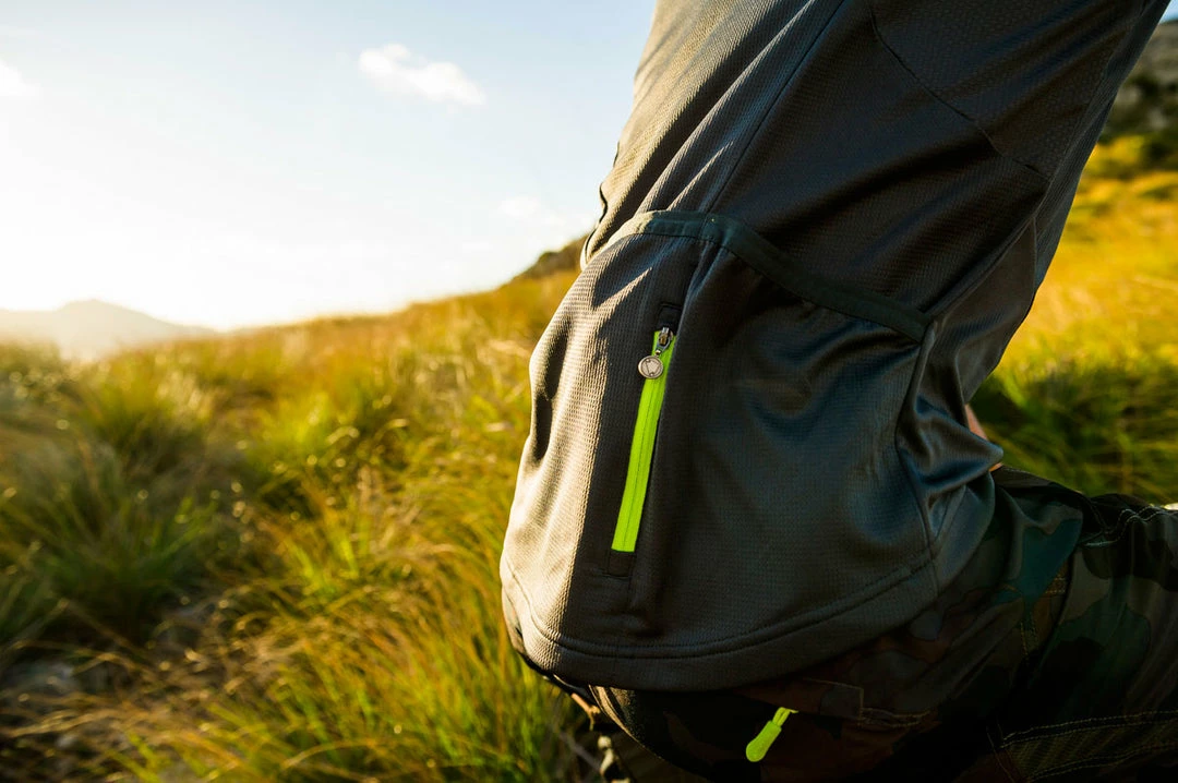 Endura Men's Hummvee Short Sleeve Jersey Navy Apparel 7 Endura Men's Hummvee Short Sleeve Jersey Navy Apparel