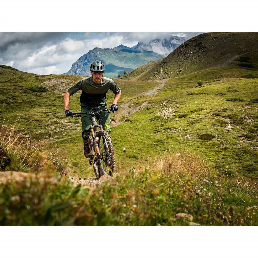 Apparel Endura SingleTrack Core T-Shirt Jersey Black 6 Apparel Endura SingleTrack Core T-Shirt Jersey Black