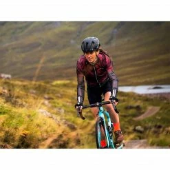 Endura Women’s FS260-Pro Adrenaline Race Cape II Hi Vis Yellow Apparel 9 Endura Women’s FS260-Pro Adrenaline Race Cape II Hi Vis Yellow Apparel