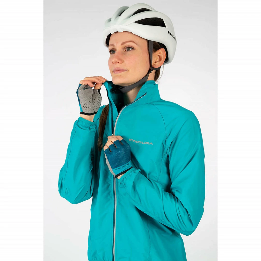 Endura Women's Pakajak Windproof Jacket Pacific Blue 4 Endura Women's Pakajak Windproof Jacket Pacific Blue