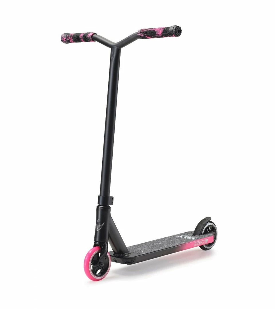 Scooters Envy One Series 3 Complete Scooter Black/Pink 5 Scooters Envy One Series 3 Complete Scooter Black/Pink