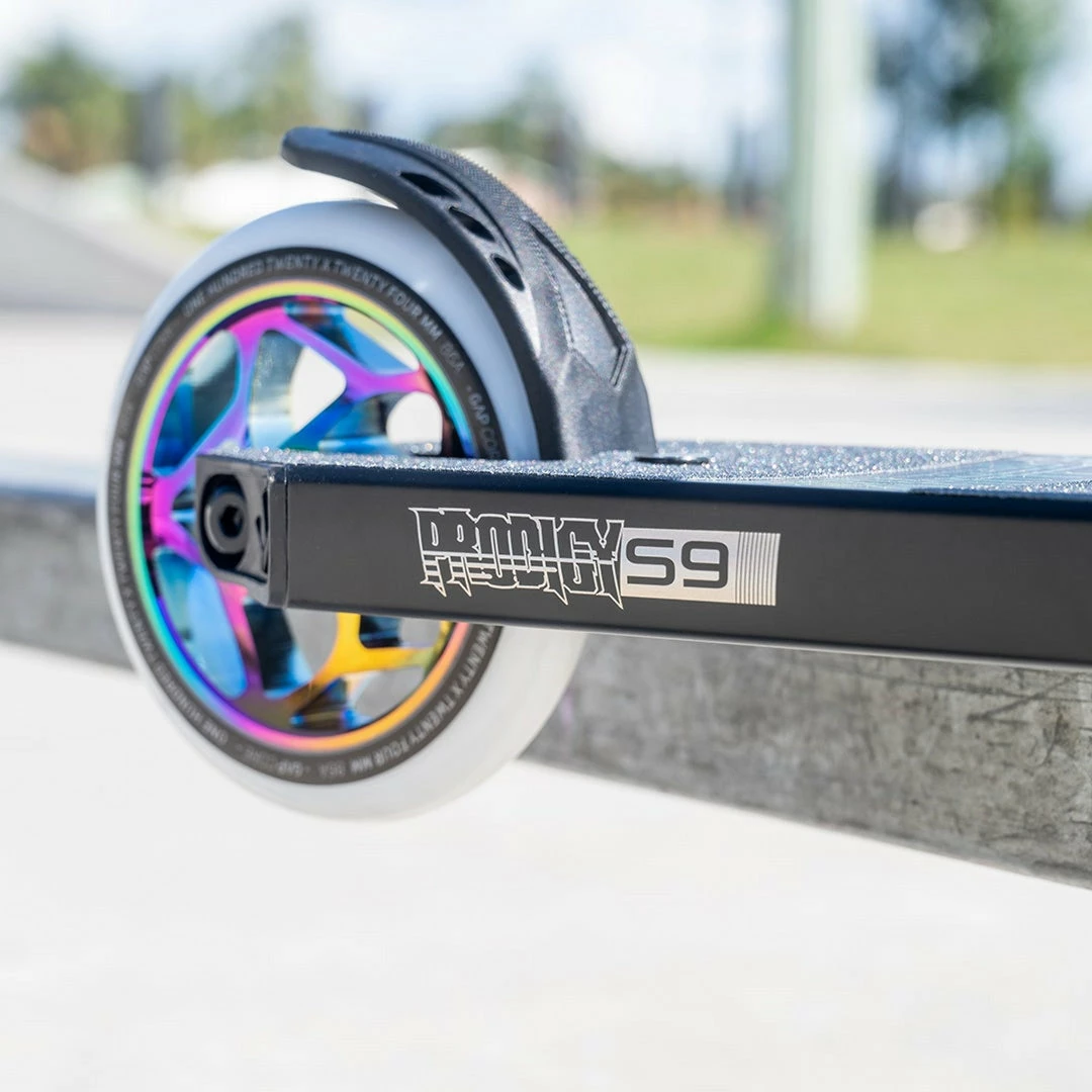 Envy Prodigy S9 Complete Scooter Black/Oil Slick 10 Envy Prodigy S9 Complete Scooter Black/Oil Slick