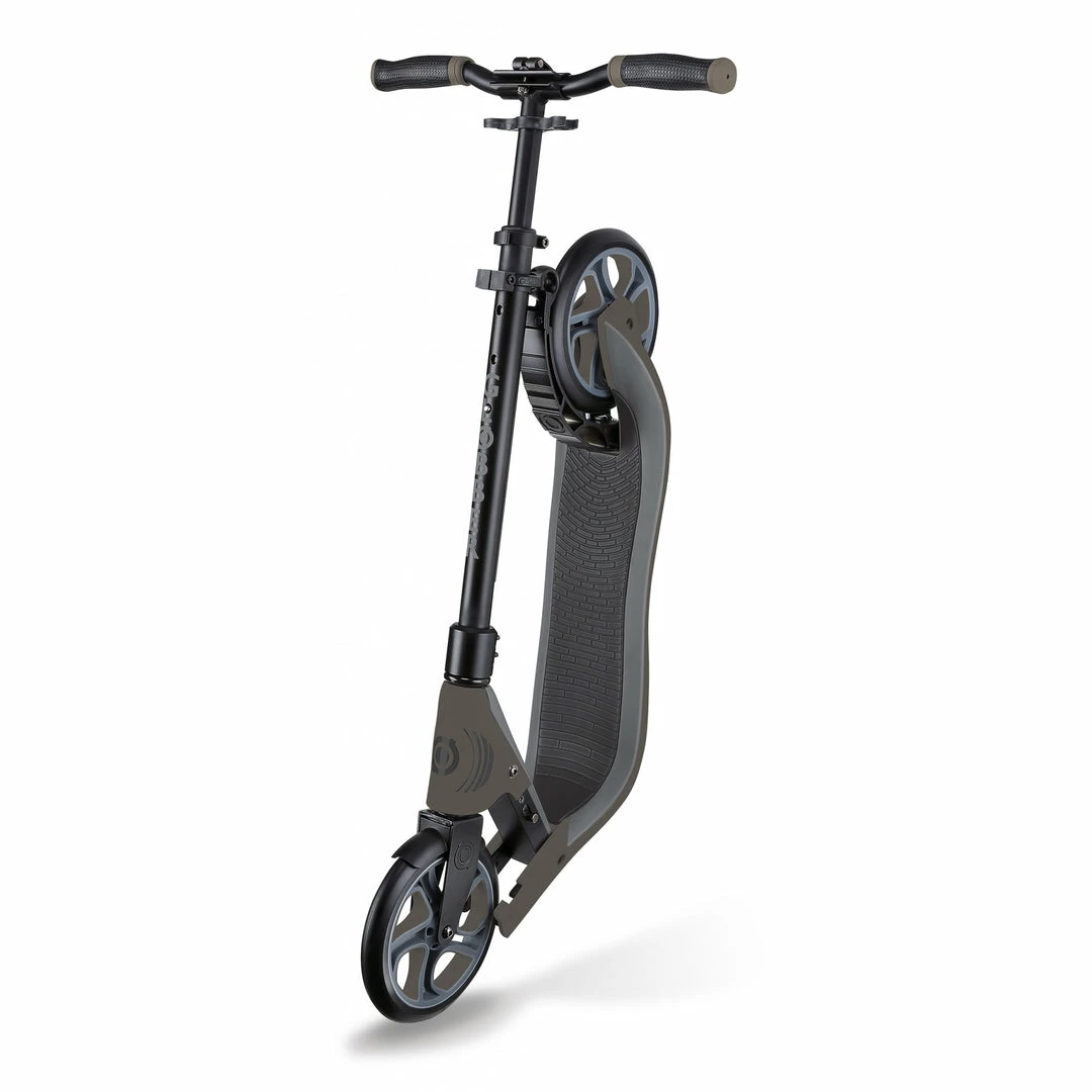 Globber One NL 205 Folding Adult Scooter Charcoal 2 Globber One NL 205 Folding Adult Scooter Charcoal