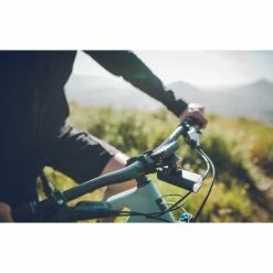 Bike Essentials Lezyne Front Light Macro Drive 1300XXL