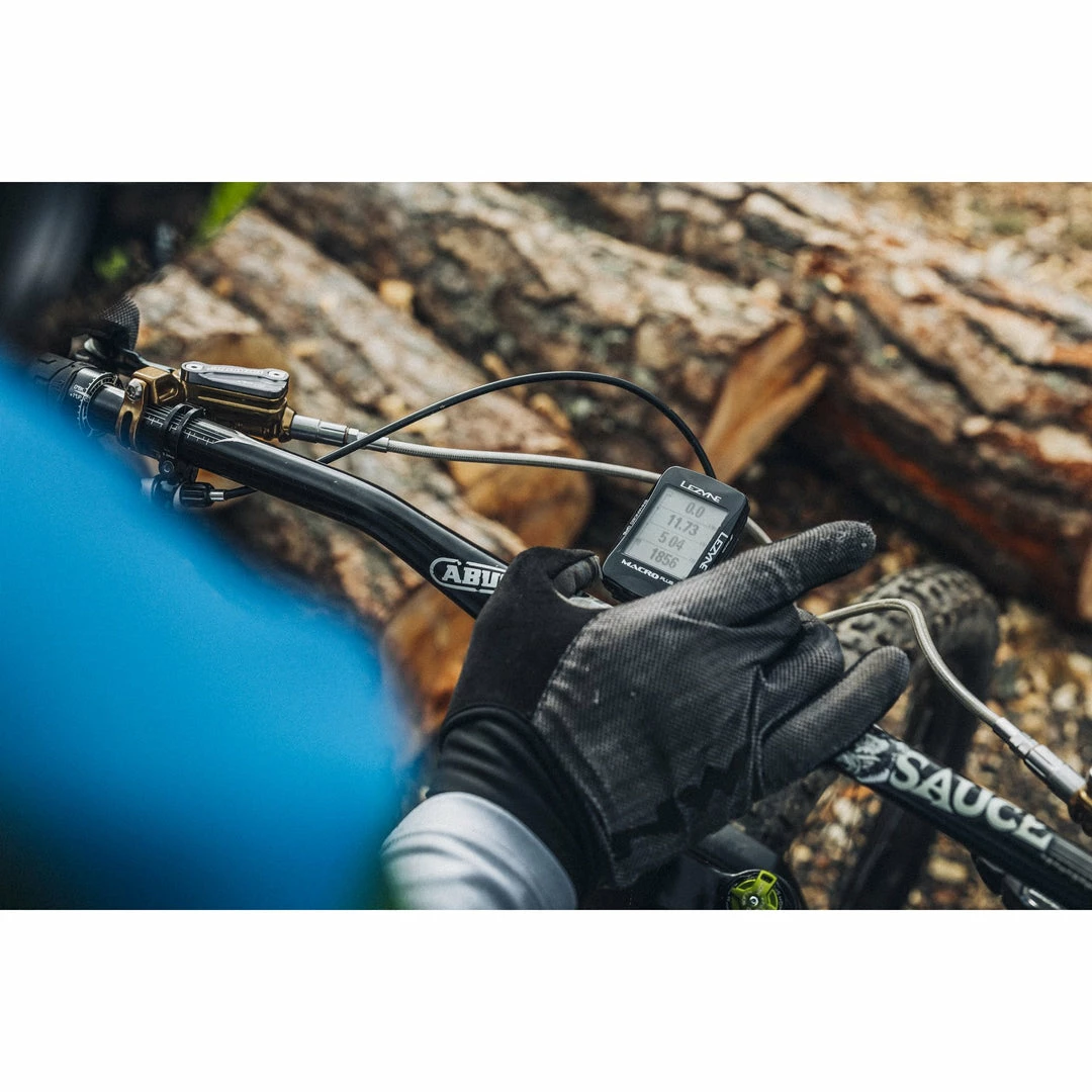 Lezyne Macro Plus GPS 2 Lezyne Macro Plus GPS