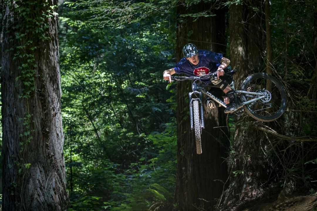 Bikes Marin Rift Zone 2 Trail Bike Black/Blue/Yellow (2022) 5 Bikes Marin Rift Zone 2 Trail Bike Black/Blue/Yellow (2022)