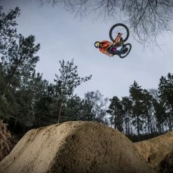 Marin Alcatraz Dirt Jump Bike Gloss Magenta/Cyan/Black (2021) Bikes 8 Marin Alcatraz Dirt Jump Bike Gloss Magenta/Cyan/Black (2021) Bikes