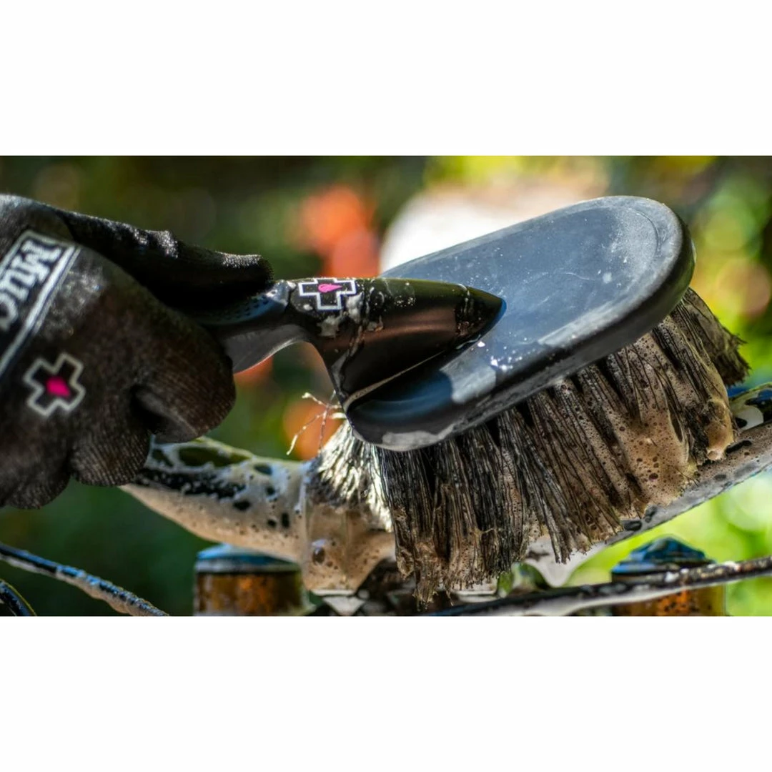 Muc-Off 8 In 1 Bike Cleaning Kit Tools 10 Muc-Off 8 In 1 Bike Cleaning Kit Tools