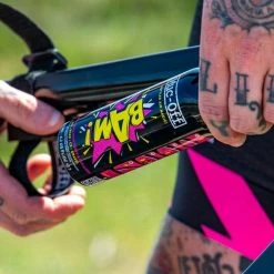 Muc-Off B.A.M! Instant Puncture Repair 125ml 6 Muc-Off B.A.M! Instant Puncture Repair 125ml