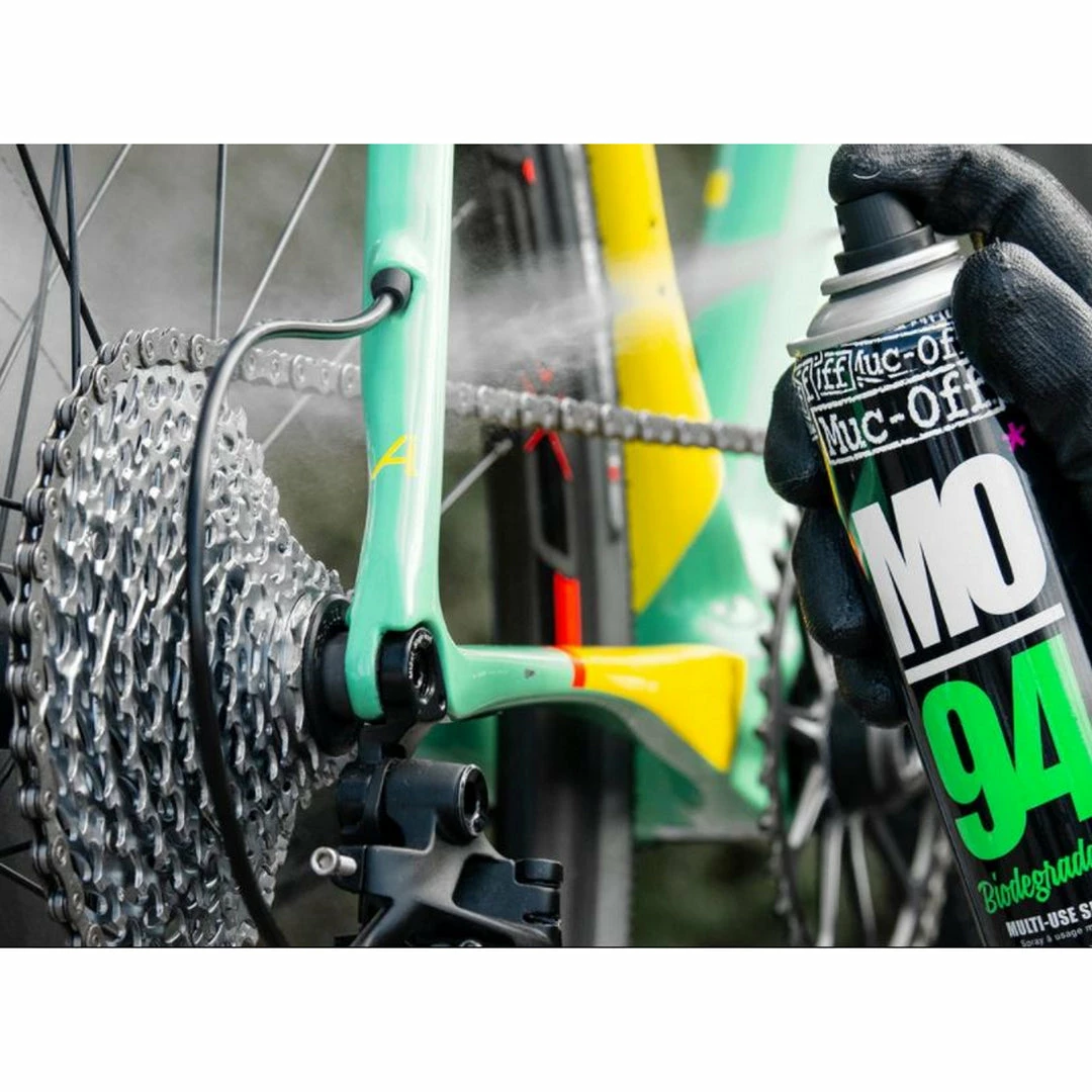 Muc-Off Clean, Protect And Wet Lube Kit 3 Muc-Off Clean, Protect And Wet Lube Kit