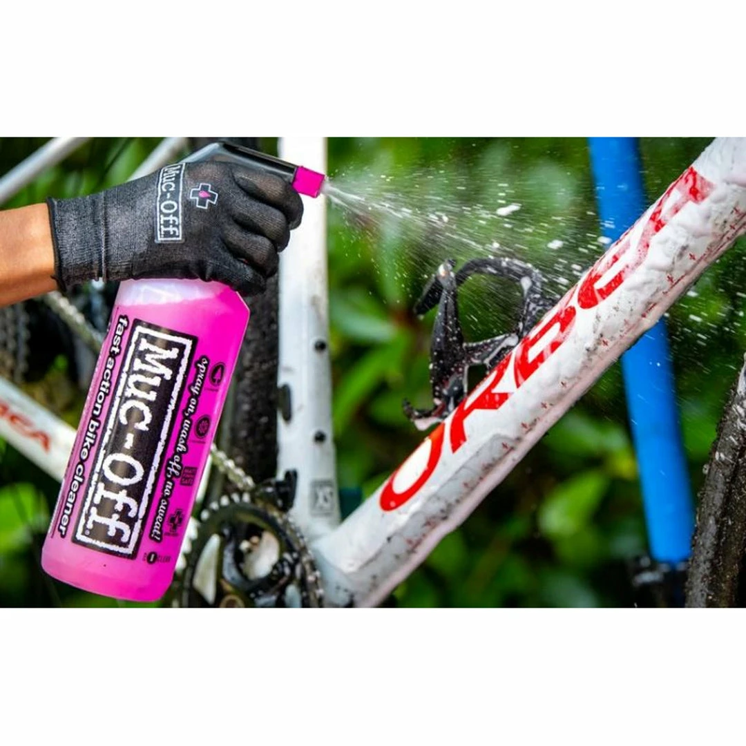 Muc-Off Clean, Protect And Wet Lube Kit 2 Muc-Off Clean, Protect And Wet Lube Kit