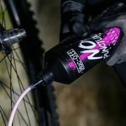 Join The Tubeless Revolution Muc-Off No Puncture Hassle Tubeless Sealant 1 Litre Bottle