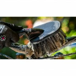 Muc-Off Premium Bike Cleaning Brush Kit 5 Piece Tools 9 Muc-Off Premium Bike Cleaning Brush Kit 5 Piece Tools