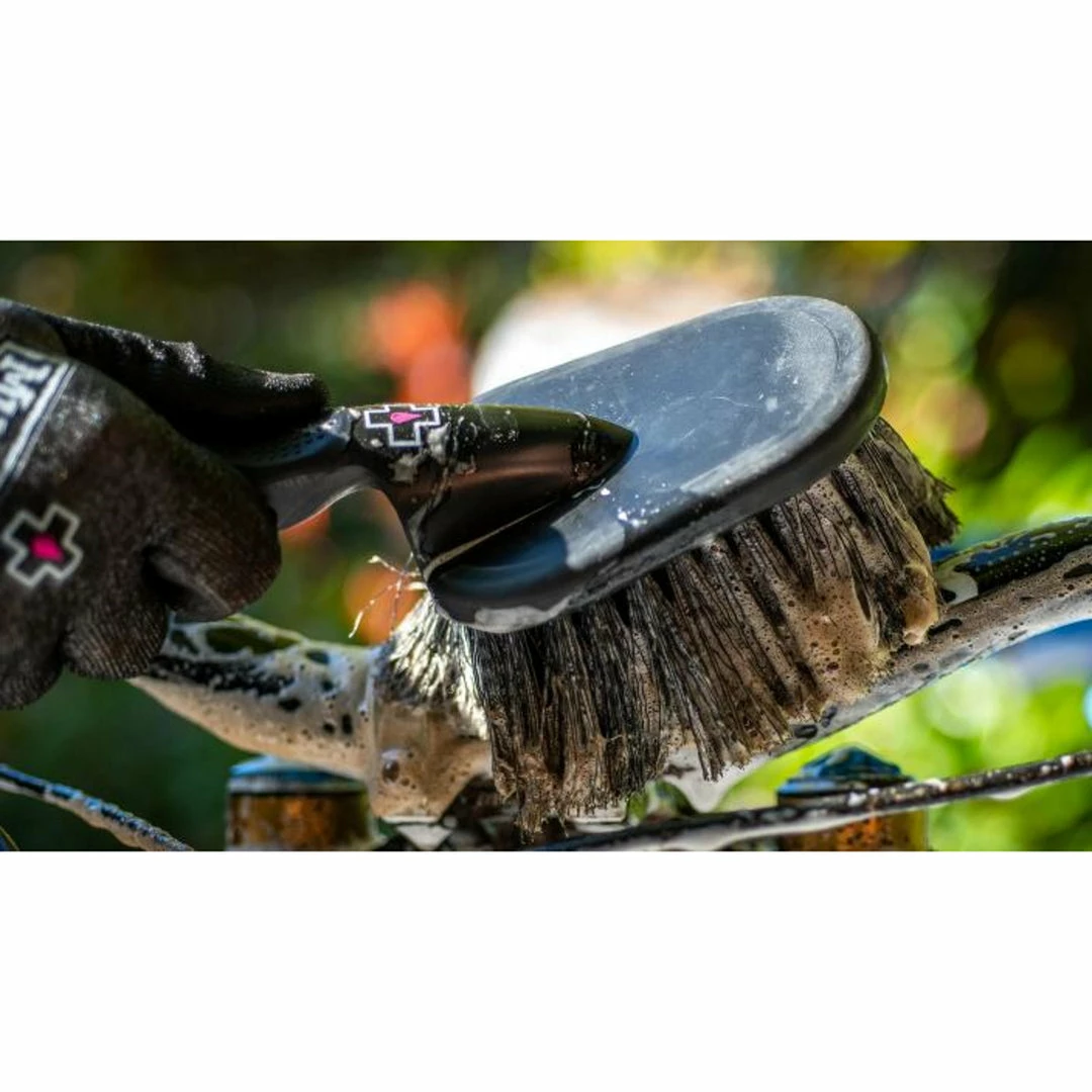 Muc-Off Premium Bike Cleaning Brush Kit 5 Piece Tools 3 Muc-Off Premium Bike Cleaning Brush Kit 5 Piece Tools