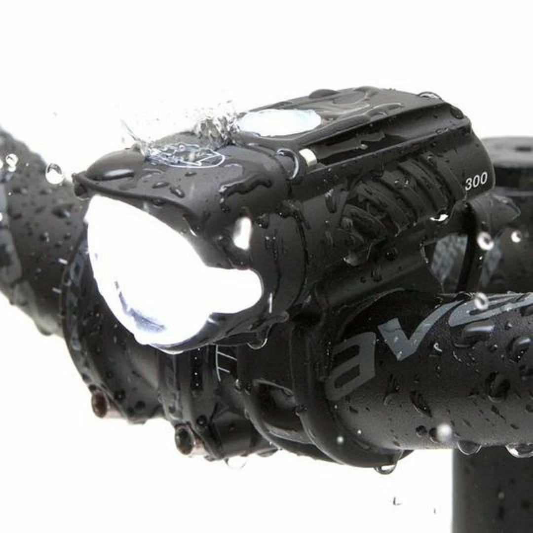 NiteRider Swift 300 / Sabre 110 Lightset Combo 2 NiteRider Swift 300 / Sabre 110 Lightset Combo