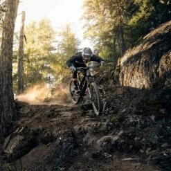 Bikes Norco Range C3 Enduro Racing Bike Red/Silver (2022)