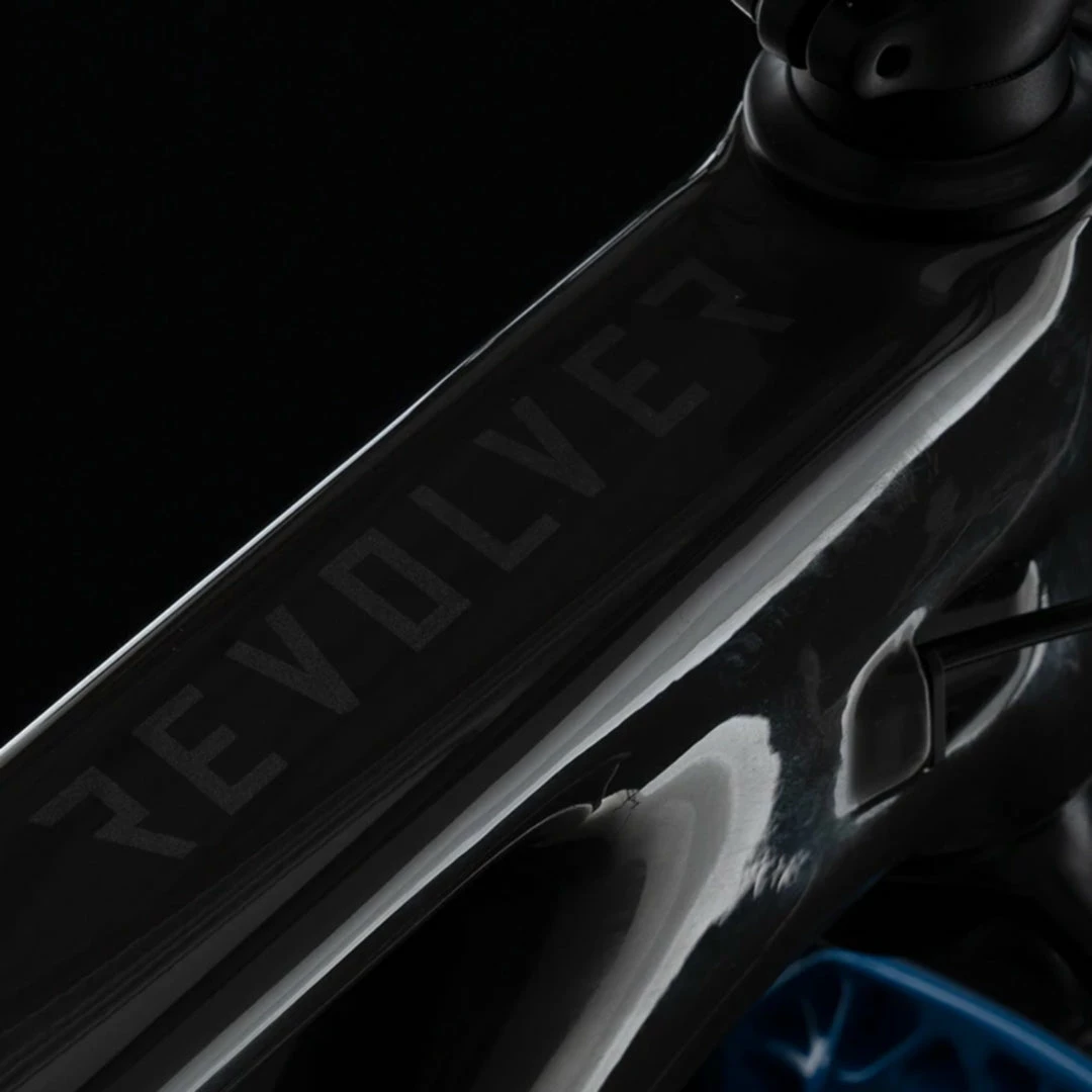 Norco Revolver FS 1 100 Cross-Country Race Bike Black/Silver (2021) Bikes 8 Norco Revolver FS 1 100 Cross-Country Race Bike Black/Silver (2021) Bikes