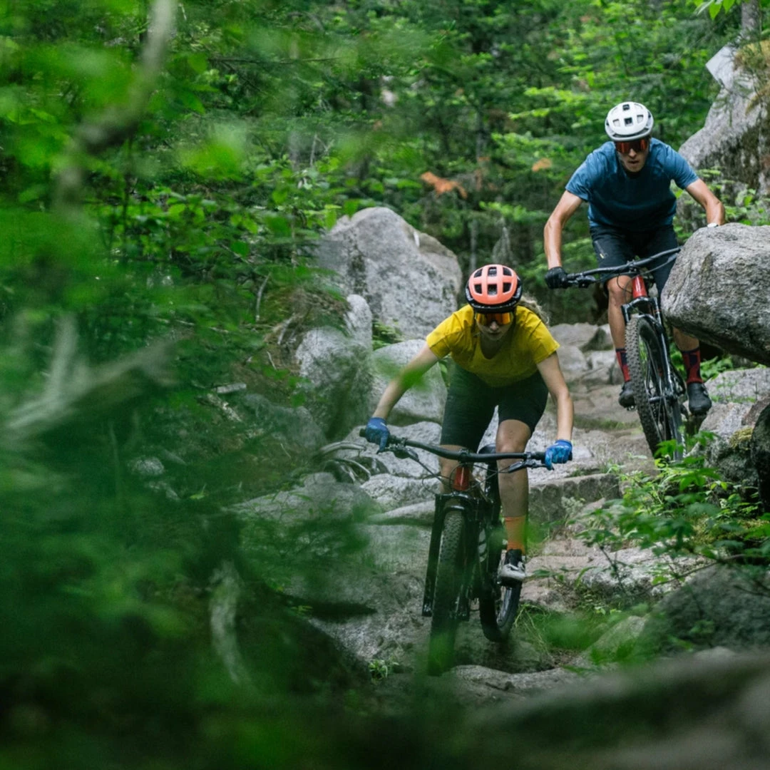 Bikes Norco Revolver FS 1 120 Cross-Country Race Bike Red/Green (2021) 2 Bikes Norco Revolver FS 1 120 Cross-Country Race Bike Red/Green (2021)