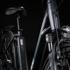 Cube Town One 400 Electric Hybrid Bike Iridium'n'Black (2020) Bikes 9 Cube Town One 400 Electric Hybrid Bike Iridium'n'Black (2020) Bikes