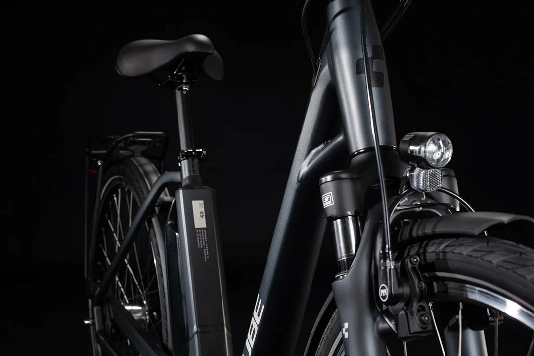 Cube Town One 400 Electric Hybrid Bike Iridium'n'Black (2020) Bikes 5 Cube Town One 400 Electric Hybrid Bike Iridium'n'Black (2020) Bikes