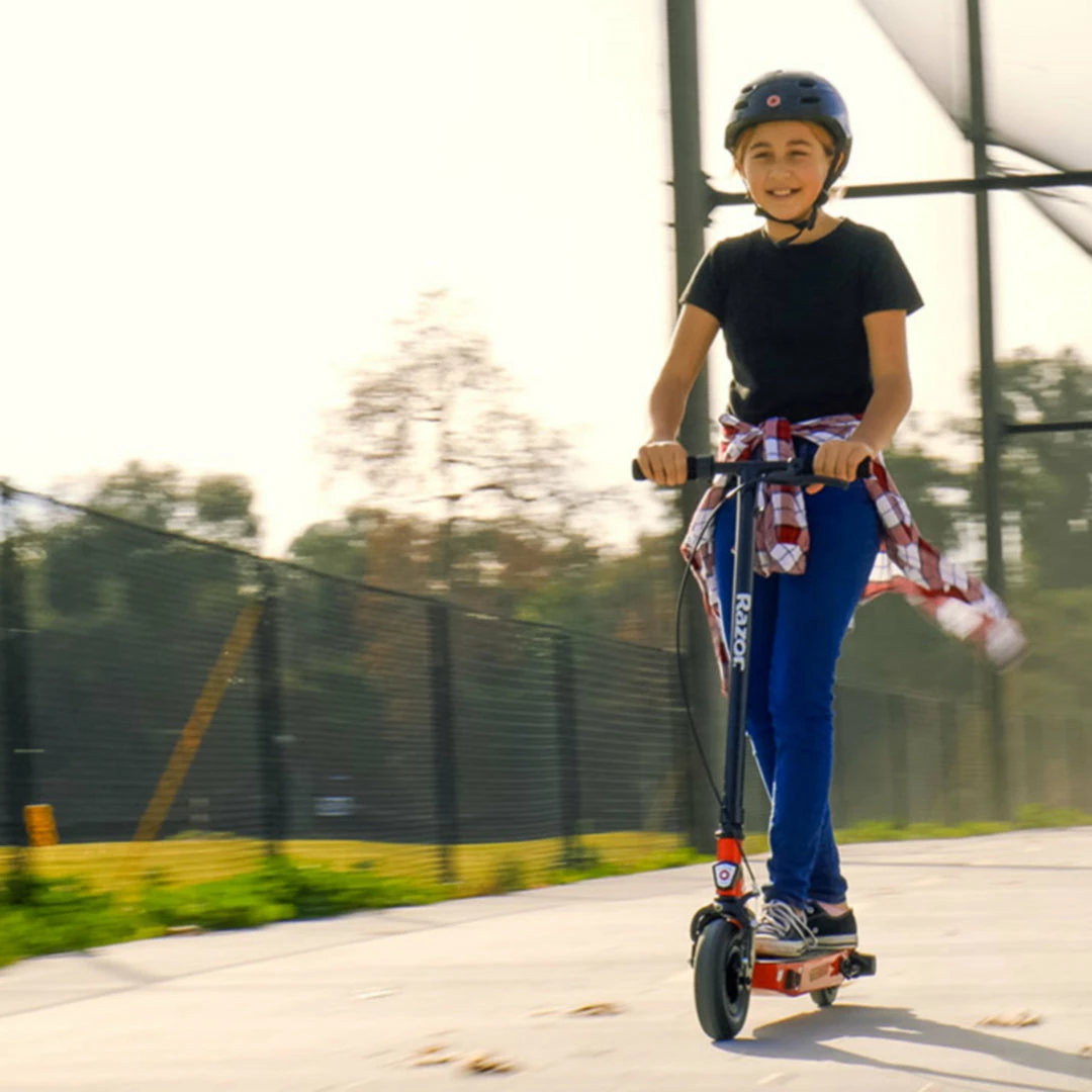 Scooters Razor PowerCore E195 Kids Electric Scooter Red/Black 2 Scooters Razor PowerCore E195 Kids Electric Scooter Red/Black