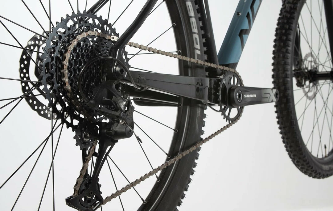 Norco Revolver HT 2 120 Cross Country Bike Black/Concrete/Slate Fade (2020) 4 Norco Revolver HT 2 120 Cross Country Bike Black/Concrete/Slate Fade (2020)