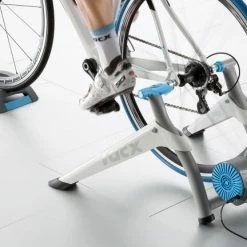 TACX Flow Smart Trainer 8 TACX Flow Smart Trainer