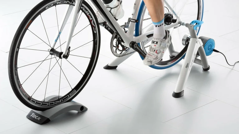 TACX Flow Smart Trainer 4 TACX Flow Smart Trainer
