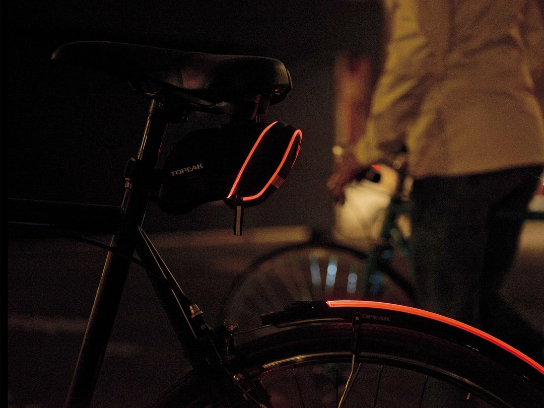 Topeak Aero Wedge IGlow QuickClick Saddle Bag Small Accessories 3 Topeak Aero Wedge IGlow QuickClick Saddle Bag Small Accessories